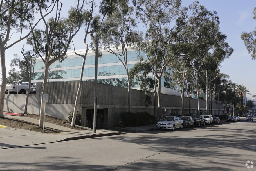 More Photos Of 701 E 28th St, Long Beach Medical For Lease