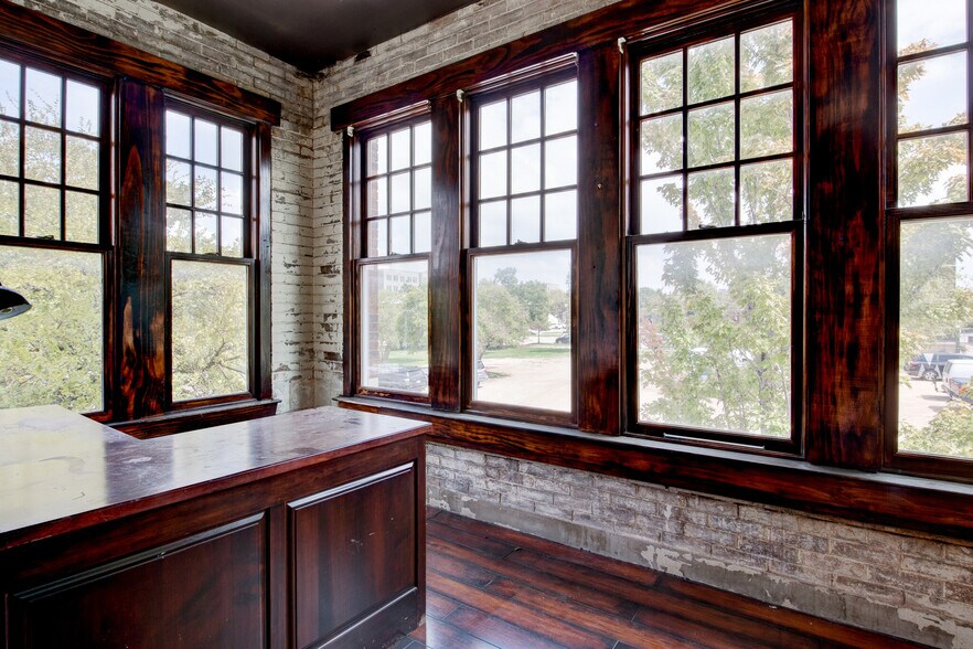 More Photos Of 1200 W Magnolia Ave, Fort Worth Office For Lease