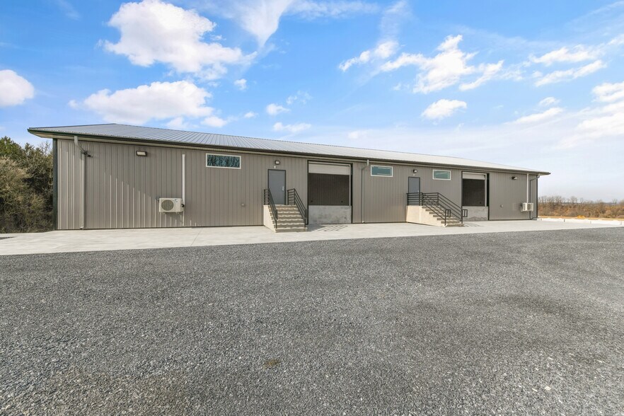 More Photos Of 1230 Maidencreek rd, Fleetwood Warehouse For Lease