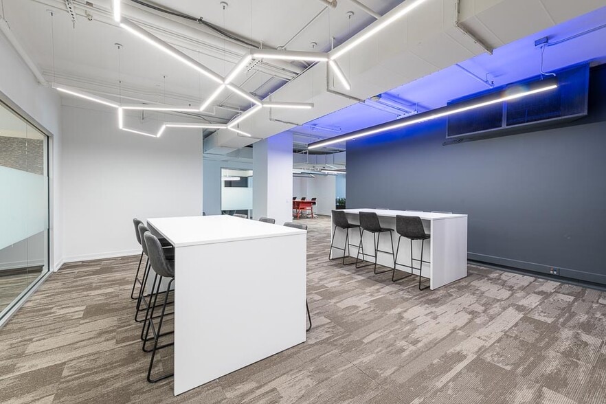 More Photos Of 17 N State St, Chicago Office For Lease