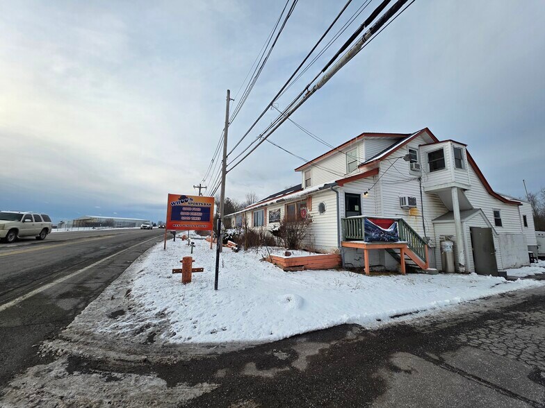 More Photos Of 150 NY-17K, Newburgh Restaurant For Sale