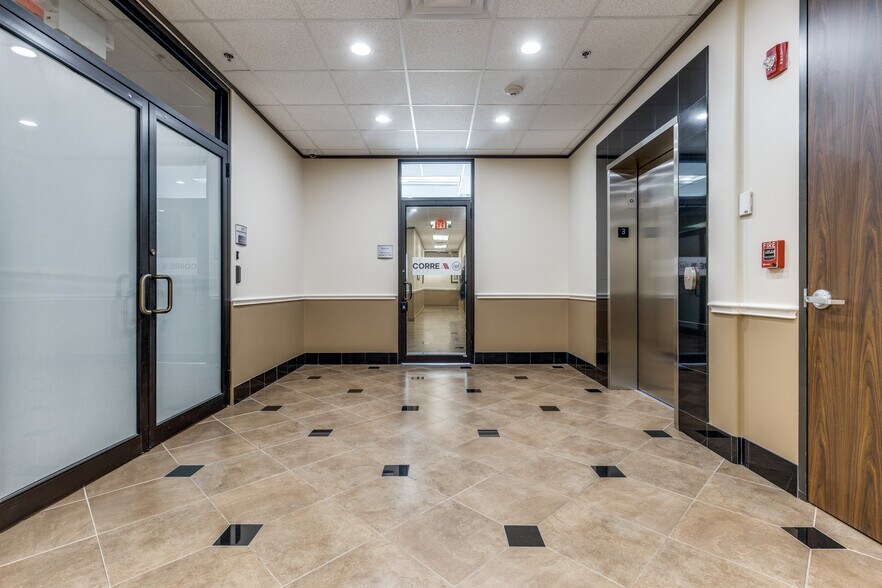 More Photos Of 14521 Old Katy Rd, Houston Unknown For Lease