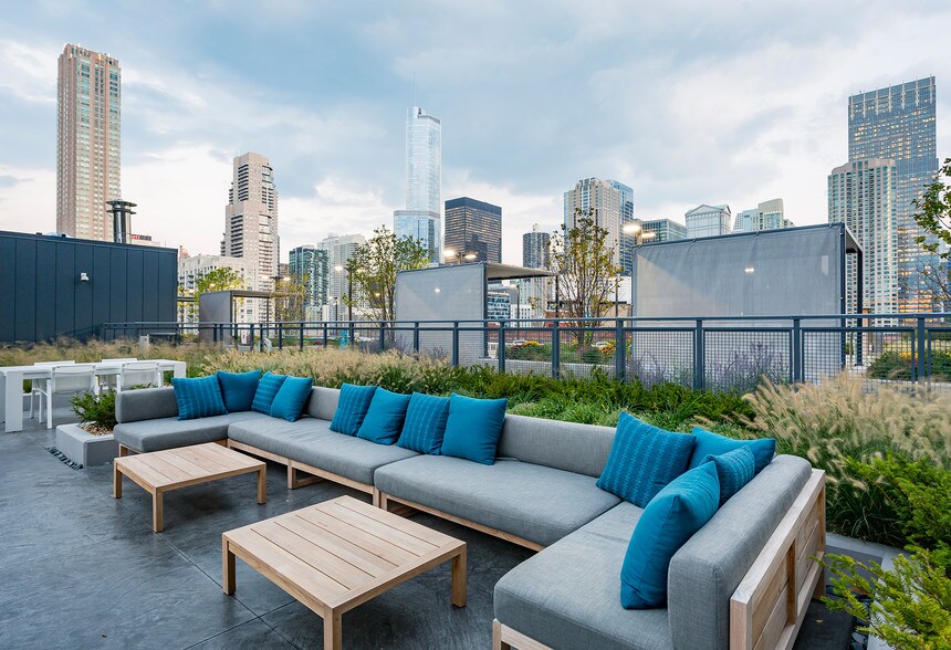 More Photos Of 637-643 N Wells St, Chicago Apartments For Lease