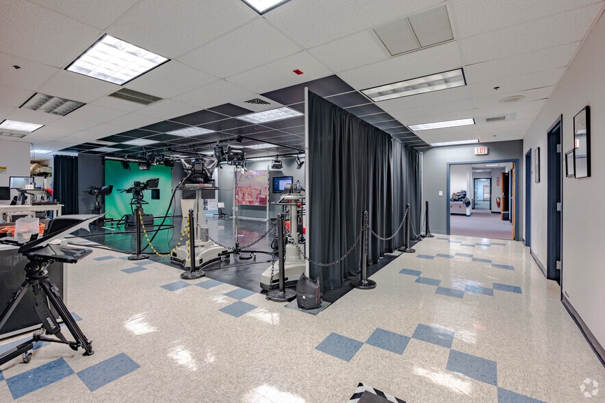 More Photos Of 14-20 Progress Dr, Shelton Office For Lease