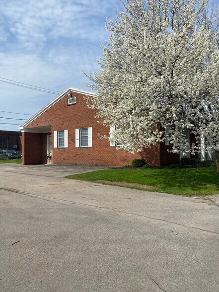 More Photos Of 1700 Hudson Ave, Rochester Office For Lease