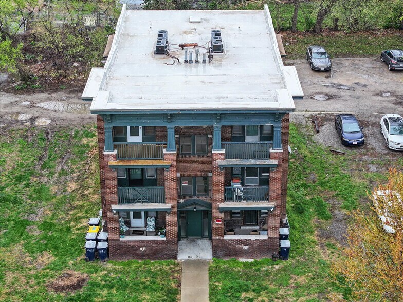 More Photos Of 2713-2715 Benton Blvd, Kansas City Apartments For Sale