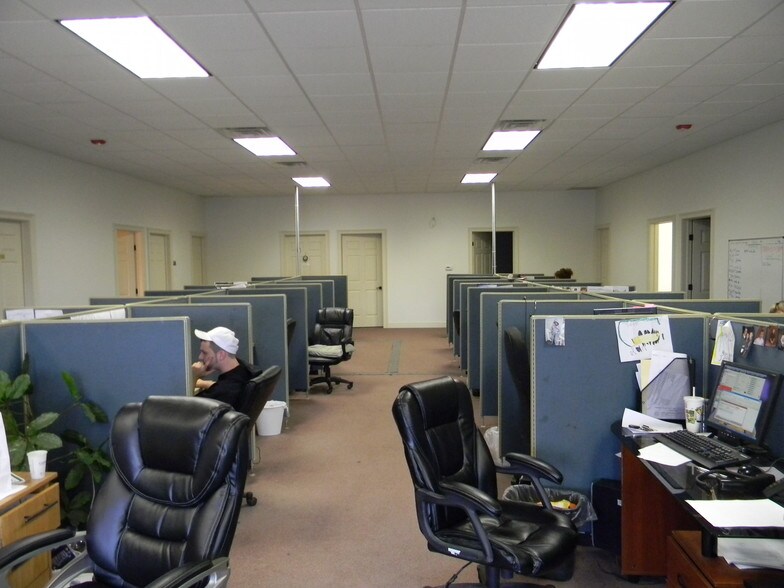 More Photos Of 1212 Abbott Rd, Buffalo Auto Dealership For Lease