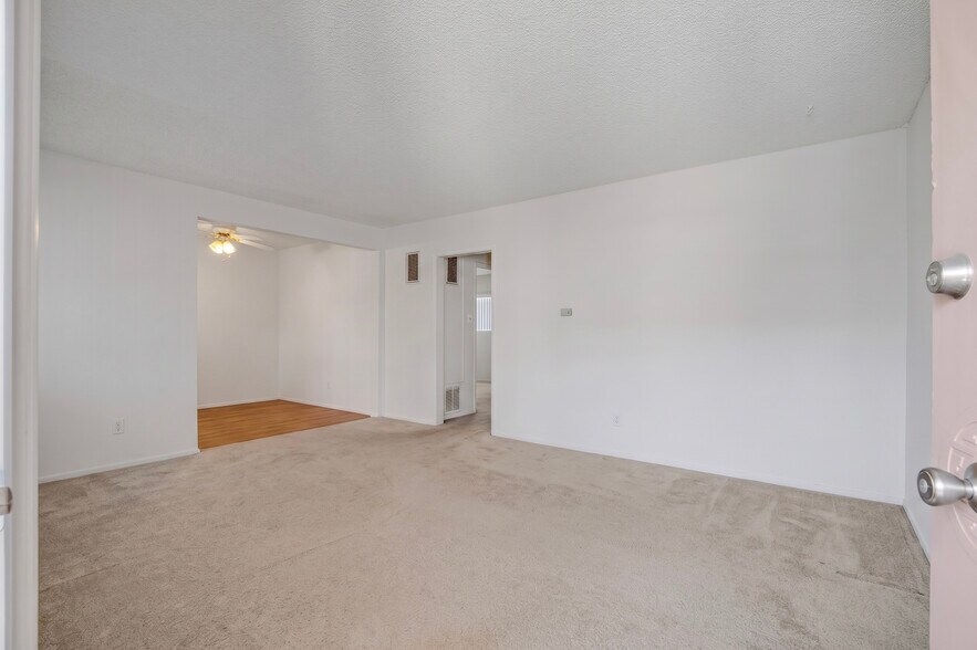More Photos Of 3444 Emerald St, Torrance Apartments For Sale