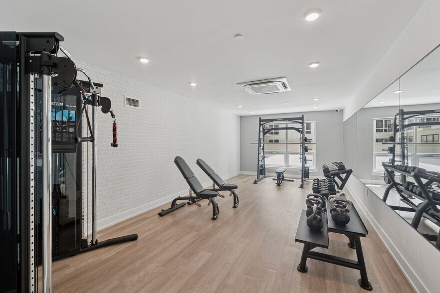 More Photos Of 922 N Broad St, Philadelphia Apartments For Lease