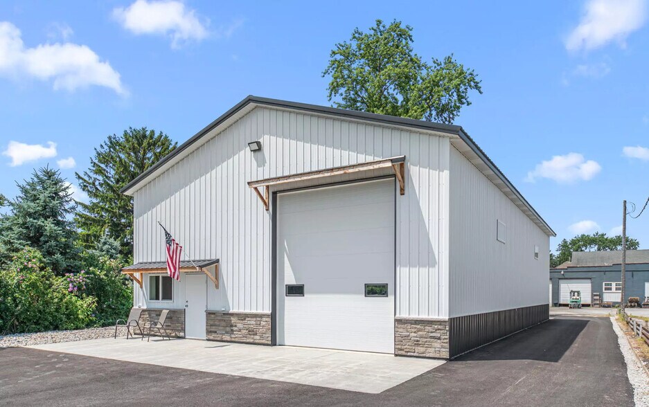 Primary Photo Of 409 N Ohio St, Wanatah Industrial For Sale