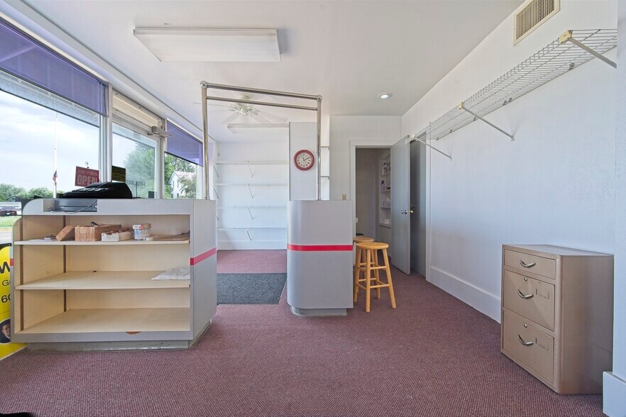 More Photos Of 735 W Main St, Waupun Office For Sale