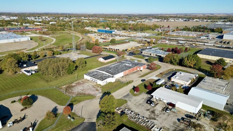 More Photos Of 2881 E Parkway Dr, Decatur Flex For Sale