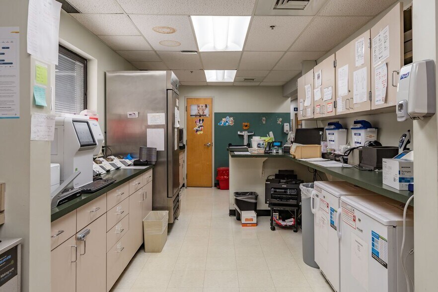 More Photos Of 6500 Preston Hwy, Louisville Medical For Lease