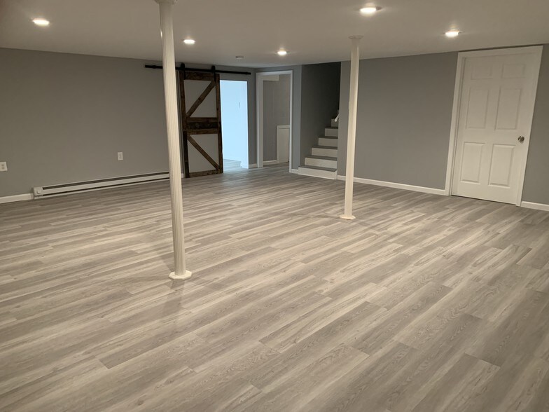 More Photos Of 9215 Baltimore National Pike, Middletown Specialty For Sale