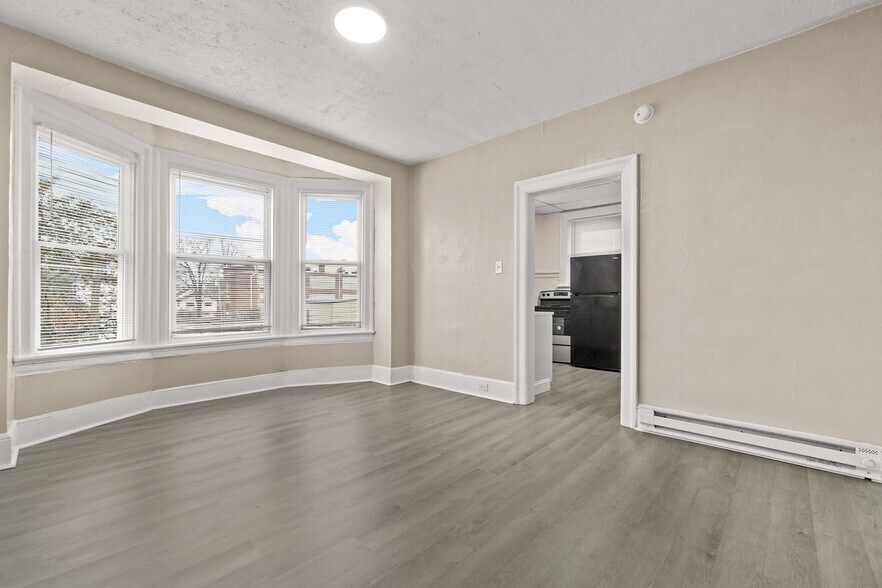 More Photos Of 136 Broadway, Hagerstown Apartments For Sale