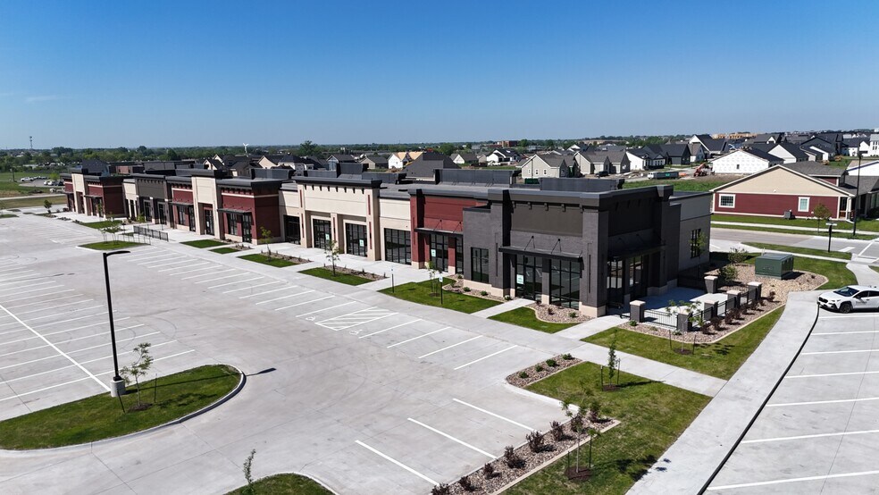 Primary Photo Of 1630 S Ankeny Blvd, Ankeny General Retail For Lease