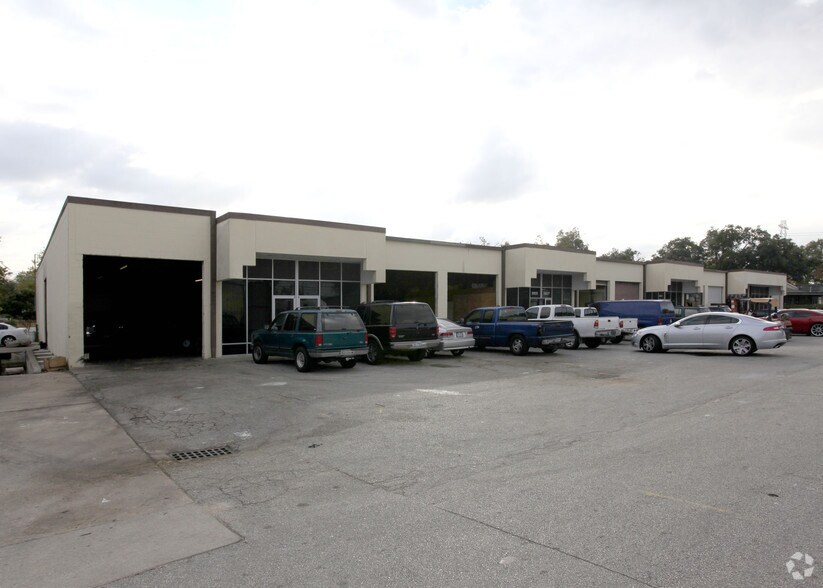 More Photos Of 3901-3915 Artdale St, Houston Warehouse For Lease