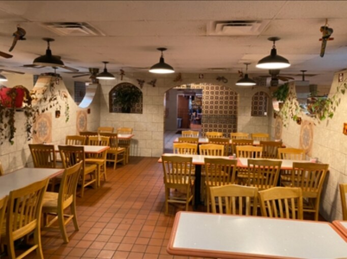 More Photos Of 2130 Alameda St, Norman Restaurant For Sale
