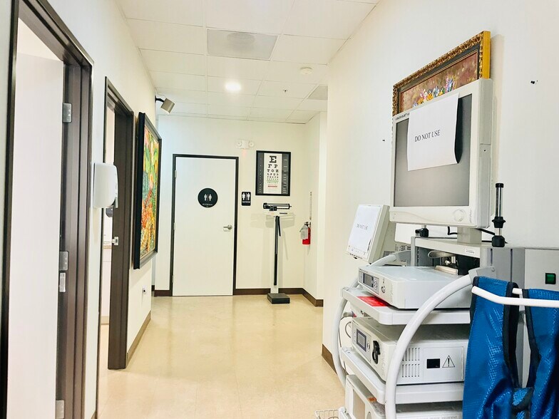 More Photos Of 8342 Garden Grove Blvd, Garden Grove Coworking Space