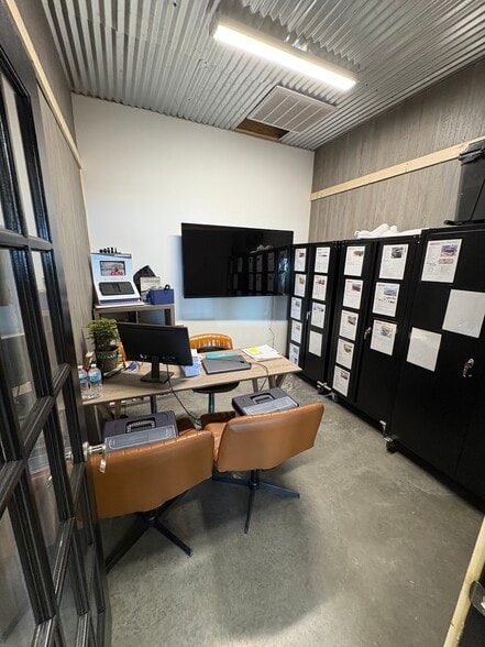 More Photos Of 25272 State Highway 27, Holcombe Office For Lease