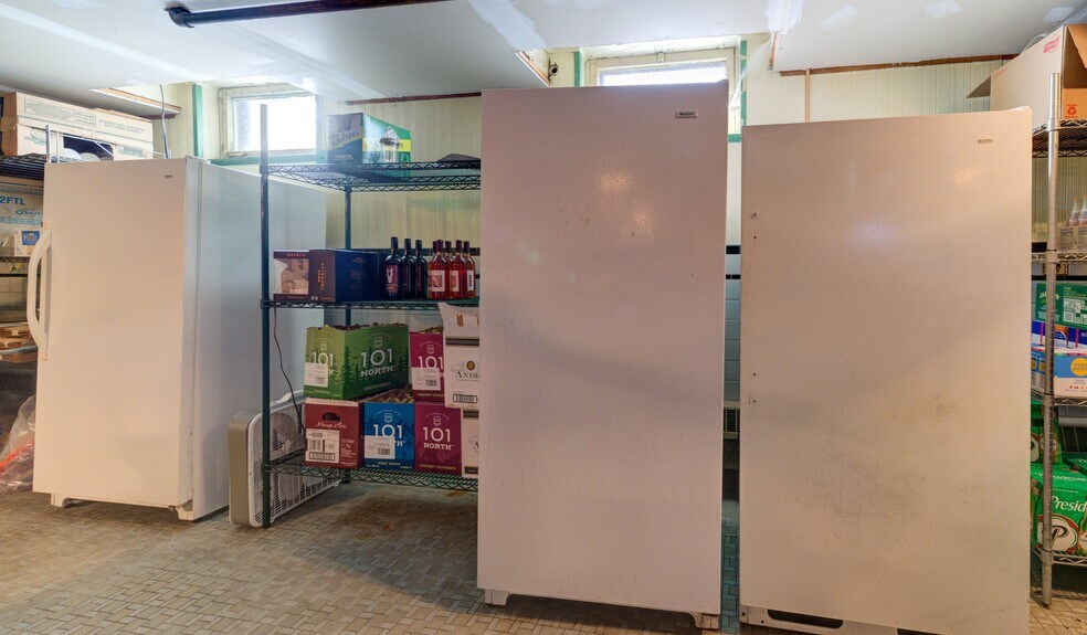 More Photos Of 28 E Main St, Johnstown General Retail For Sale