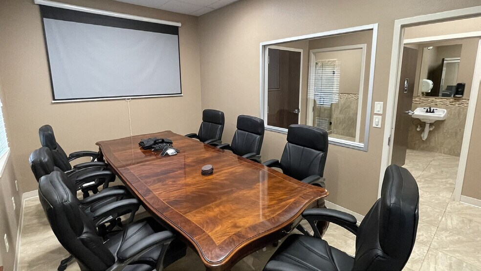 More Photos Of 12234 Shadow Creek Pky, Pearland Medical For Sale