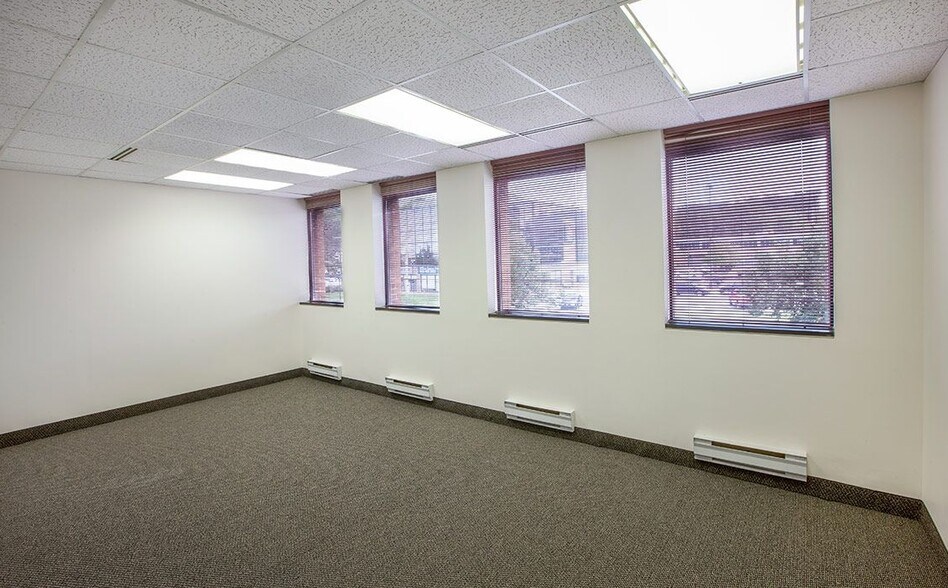 More Photos Of 1600 Bedford Hwy, Bedford Office For Lease