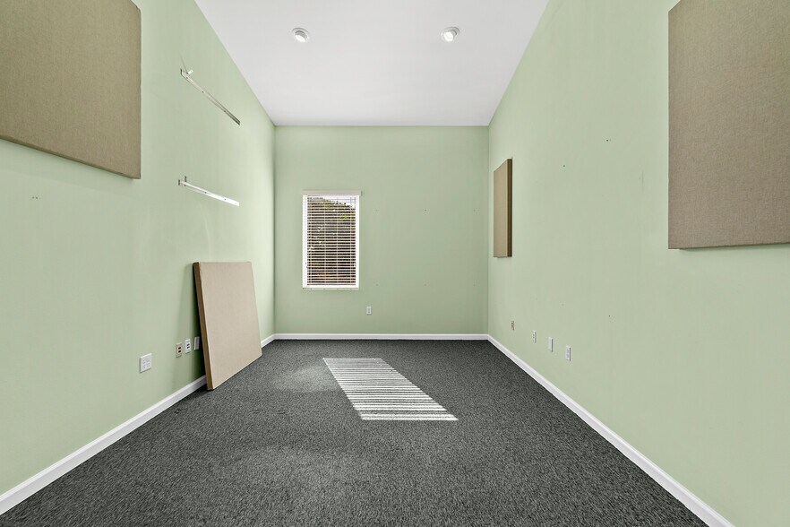 More Photos Of 3270 Highway A1A, Melbourne Beach Office For Lease