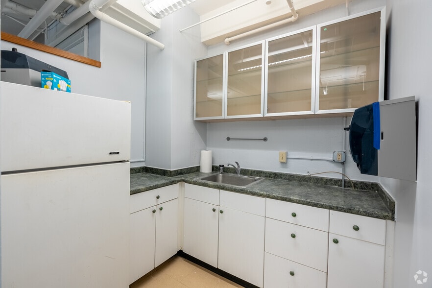 More Photos Of 1917-1921 1st Ave, Seattle Office For Lease