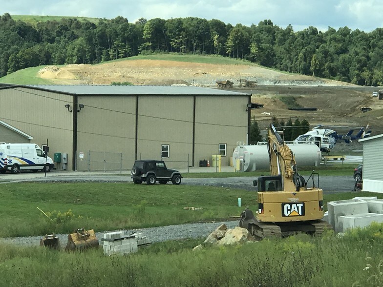 More Photos Of 235 Lawless Rd, Morgantown Warehouse For Lease