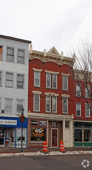 Primary Photo Of 9 Main St, Brockport Office For Lease