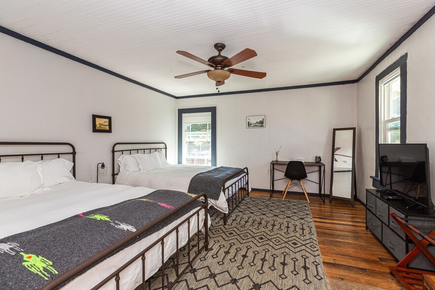 More Photos Of 26955 State Route 1, Tomales Storefront Retail Residential For Sale