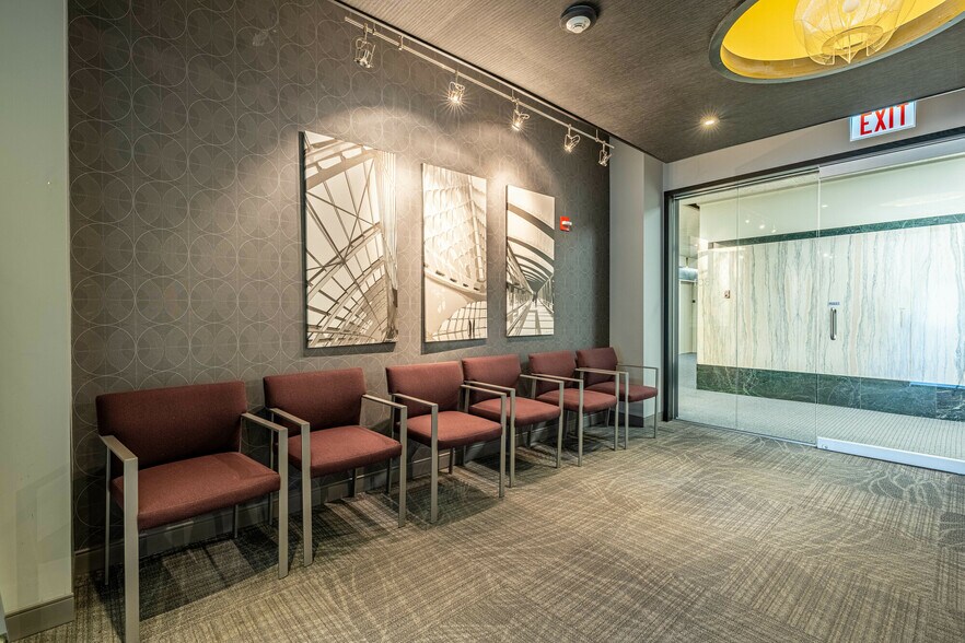 More Photos Of 111 N Wabash Ave, Chicago Medical For Lease
