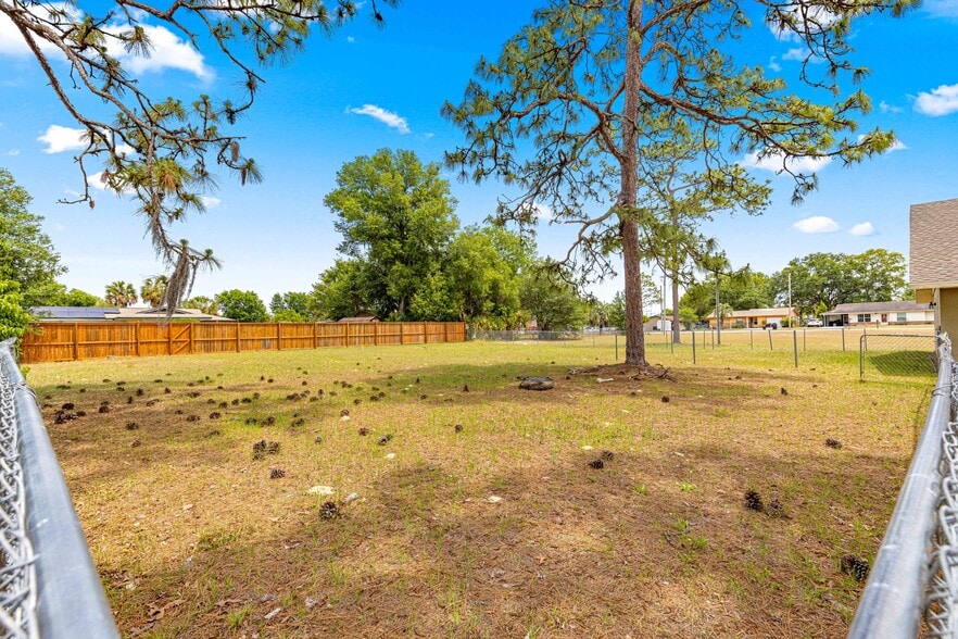 More Photos Of 484 Emerald Rd, Ocala Religious Facility For Sale