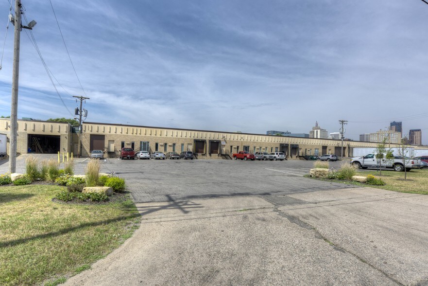 More Photos Of 240 Fillmore Ave E, Saint Paul Light Manufacturing For Lease