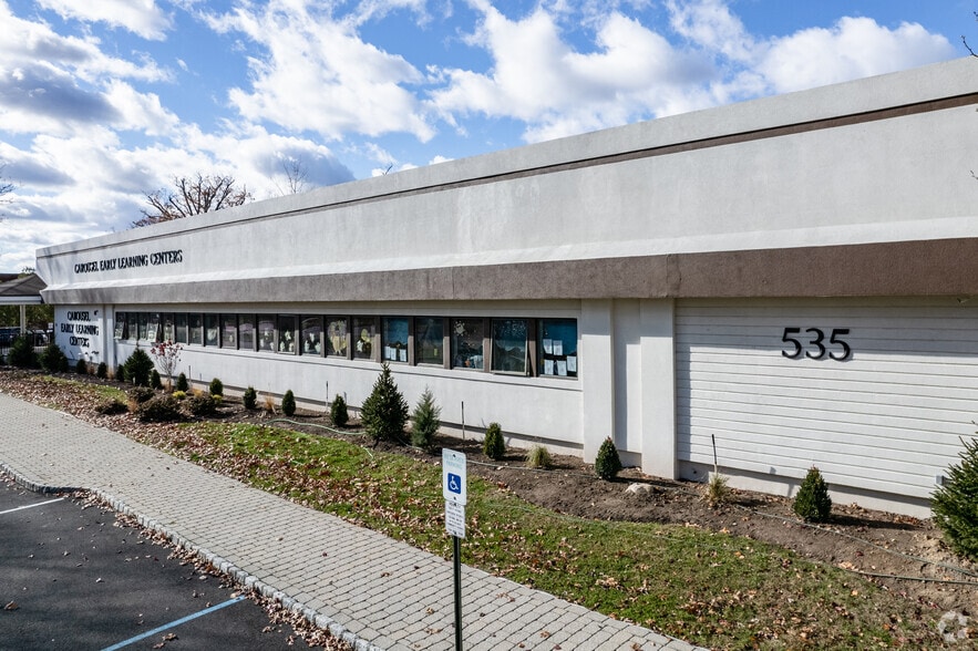 More Photos Of 535 Walnut St, Norwood Office For Sale