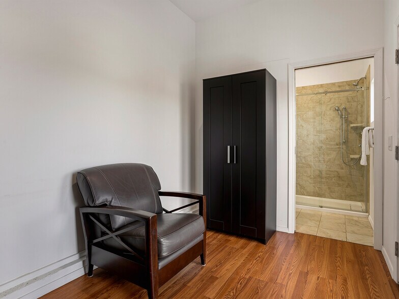 More Photos Of 1825 Altivo Way, Los Angeles Multifamily For Sale