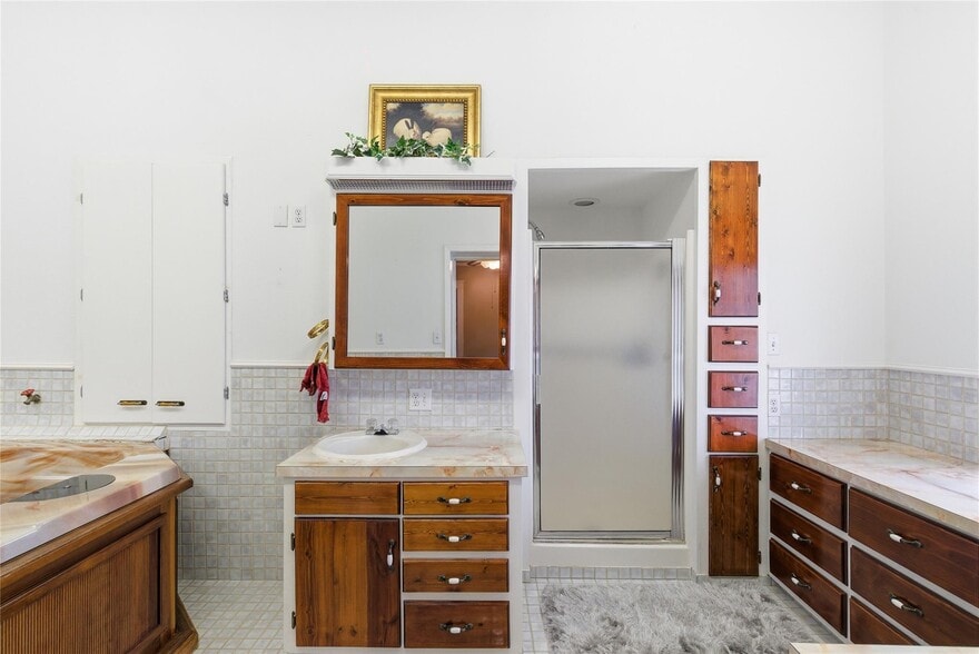 More Photos Of 226 E Blackjack St, Dublin Storefront Retail Residential For Sale