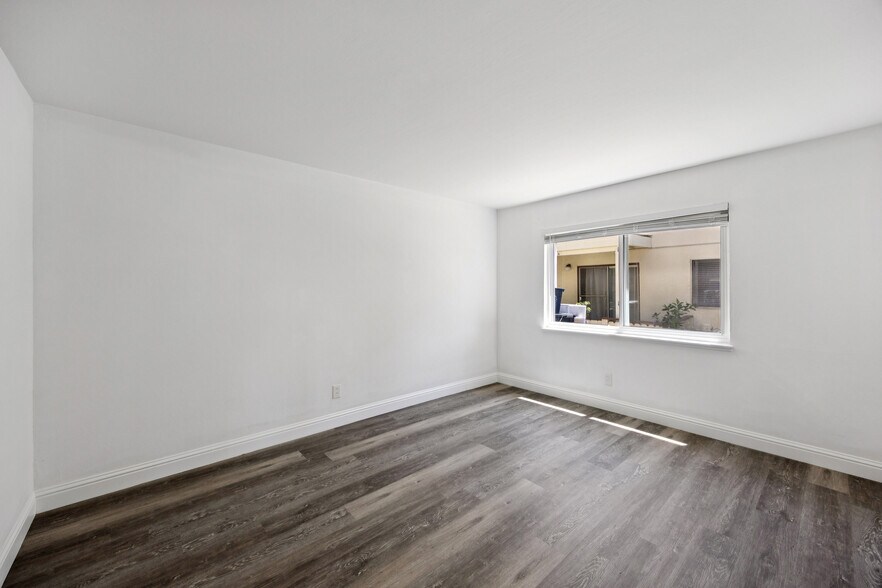 More Photos Of 263 La Pala Dr, San Jose Apartments For Sale