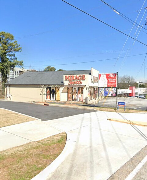 More Photos Of 1554 Church St, Decatur Freestanding For Lease