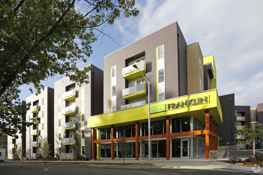 Primary Photo Of 2119 Franklin Blvd, Eugene Apartments For Lease