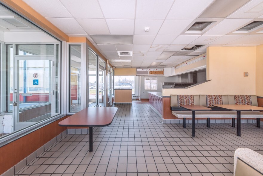 More Photos Of 3123 Route 9W, Saugerties Restaurant For Lease