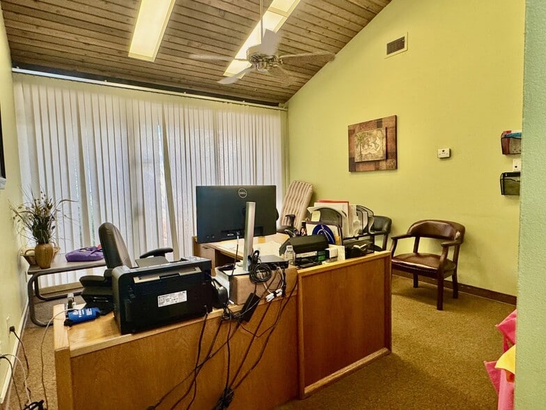 More Photos Of 801 Corpus Christi St, Laredo Medical For Sale