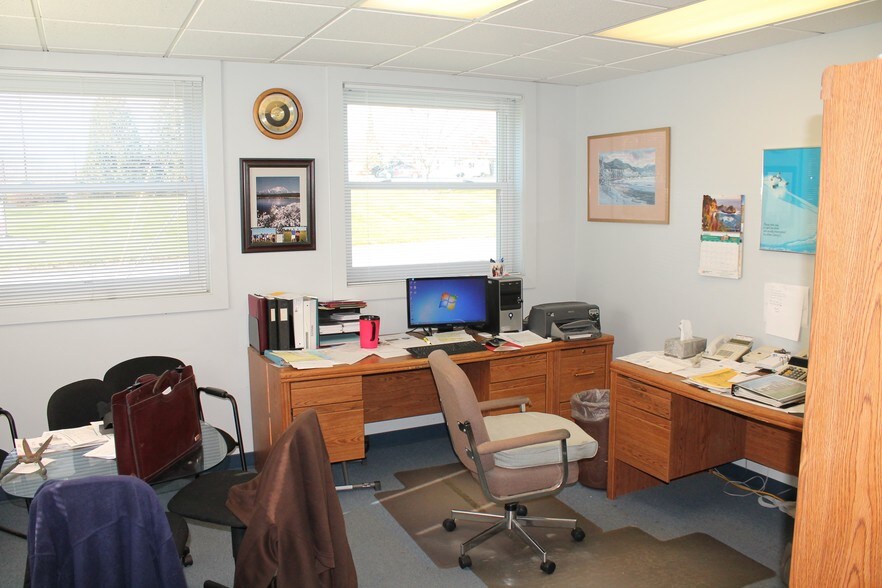 More Photos Of 1256 W Sharon Rd, Cincinnati Warehouse For Sale