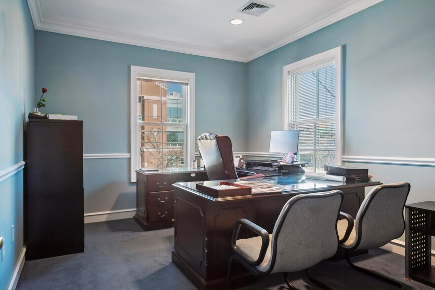 More Photos Of 33 W 2nd St, Riverhead Office For Sale