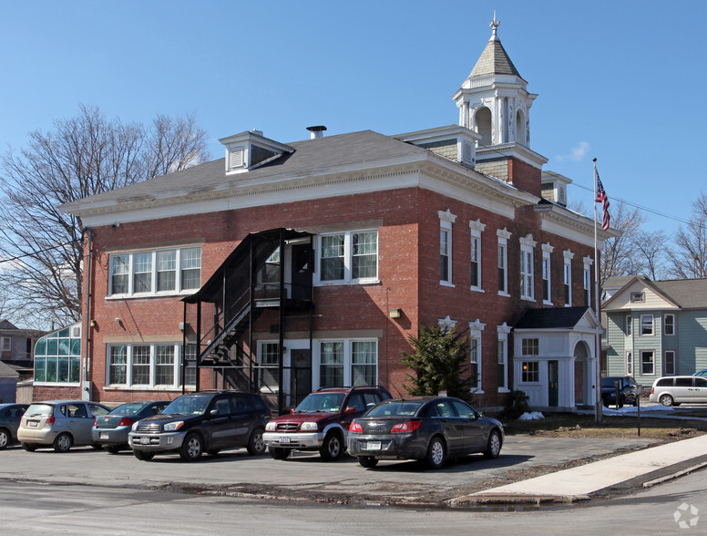 Primary Photo Of 314 Park St, Fulton Office For Sale