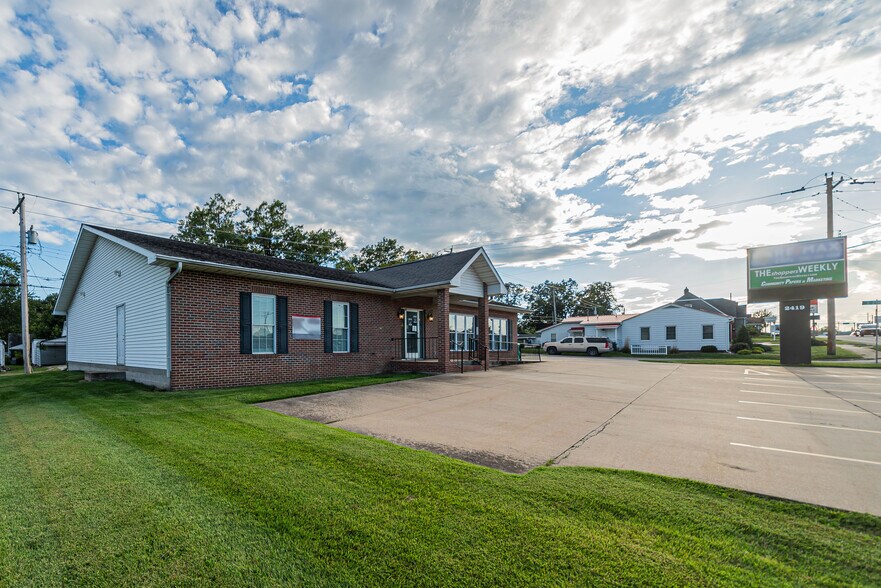 More Photos Of 2419 Broadway St, Mount Vernon Office For Sale