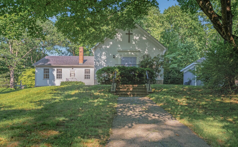 More Photos Of 38 Portland Ave, Redding Religious Facility For Sale