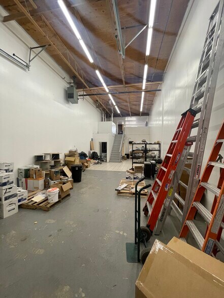 More Photos Of 1919 27th Ave NE, Calgary Warehouse For Sale