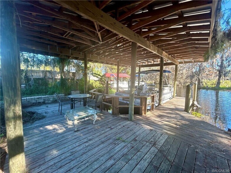 More Photos Of 4210-4218 E Lake Park Dr, Hernando Manufactured Housing Mobile Home Park For Sale